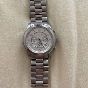 Michael Kors oversized runway watch